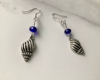 Shell Charm Dangle Earrings