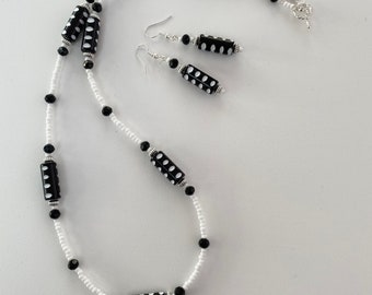 Black and White Beaded Necklace and Earrings