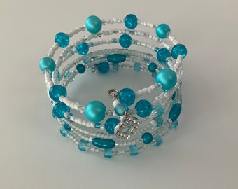 Blue and White Bead Memory Bracelet