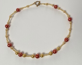 Pearly Bead Necklace