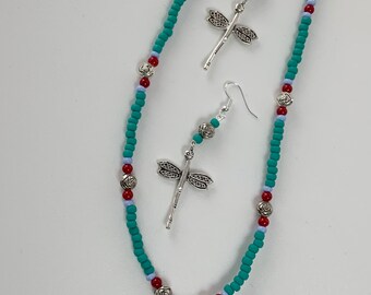 Pretty Turquoise-Green Bead Necklace with Pendant
