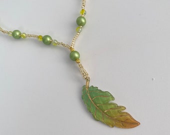 Leaf Pendant Necklace
