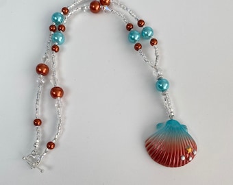Shell Pendant Necklace