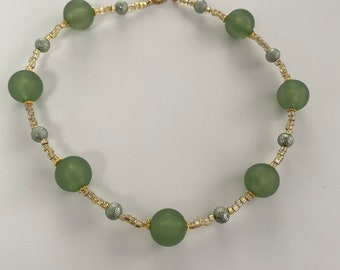 Green Bead Choker Necklace