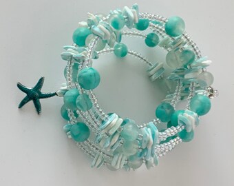 Pretty Green Shell Memory Bracelet