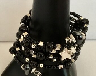 Black Bead Star Charm Memory Bracelet