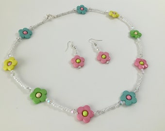 Pretty Colourful Flower Necklace and Earrings