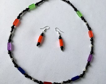 Multi-coloured beaded necklace with earrings