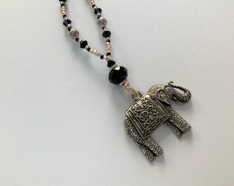 Pretty Elephant Pendant Necklace
