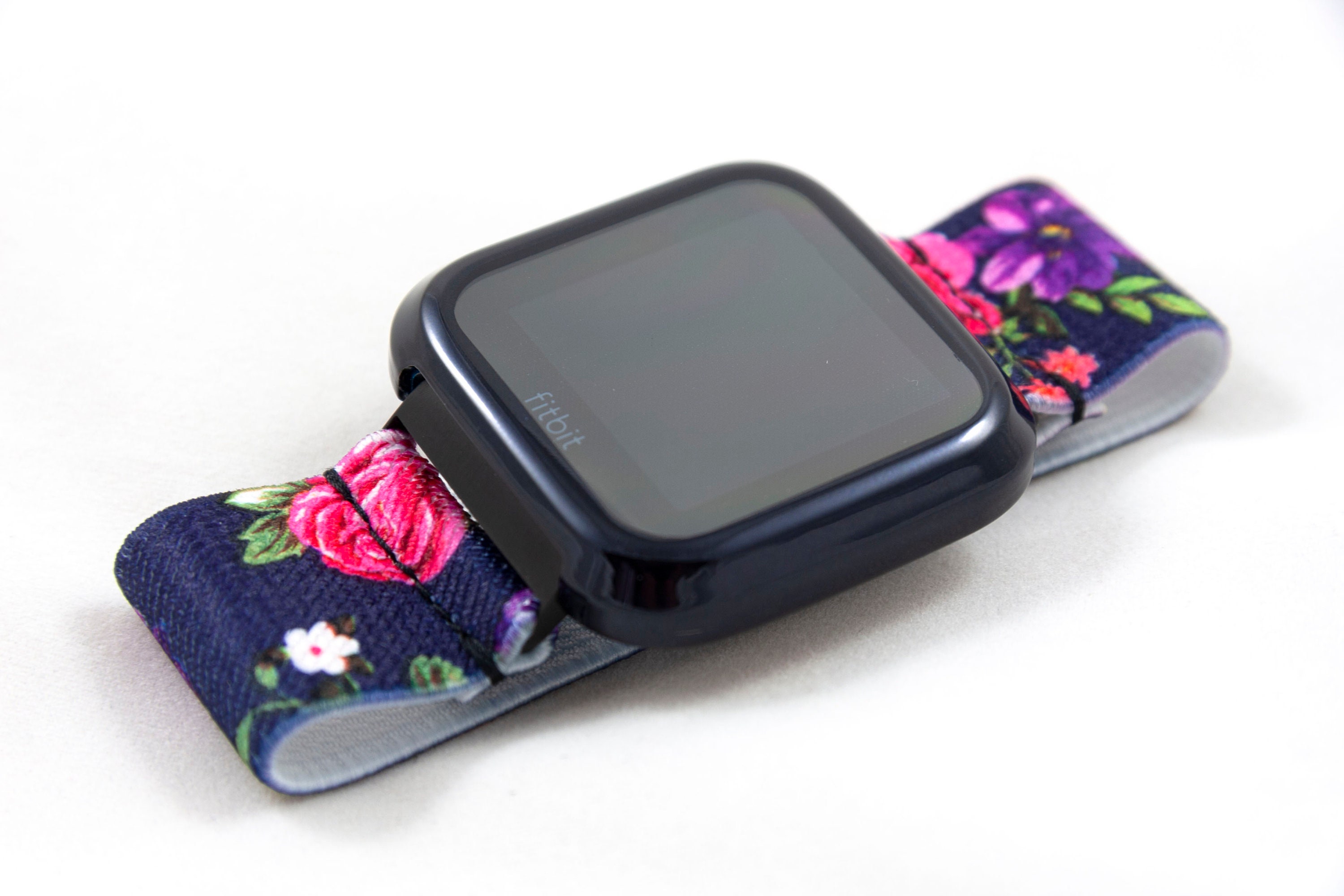 fitbit versa elastic band