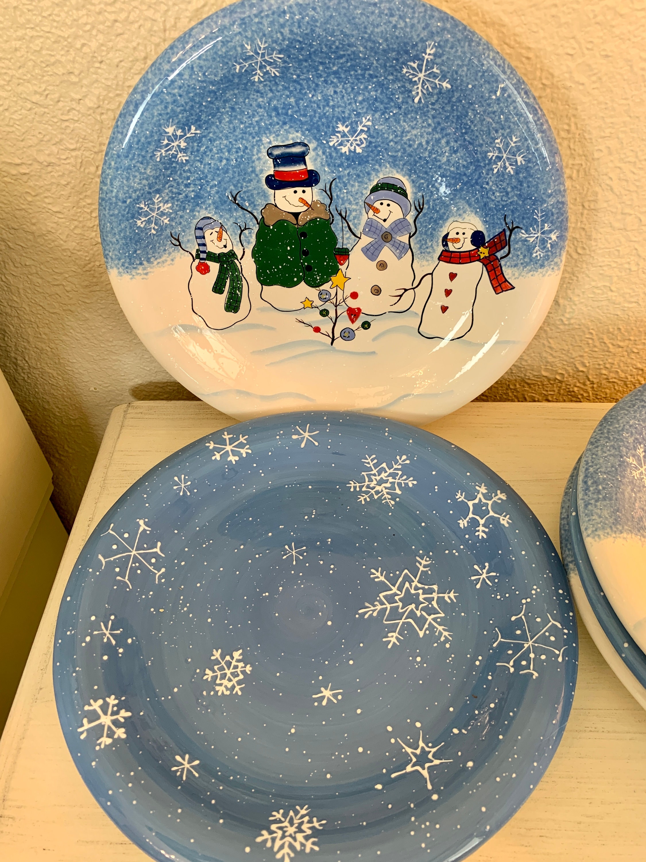 Sonoma Life & Style Hand-painted Snowman Salad/dessert Plates Four