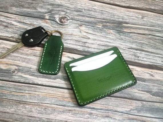 Handmade Vegtan Leather Card Holder: Minimalist Green Wallet