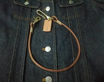 Cadena de cuero para billetera hecha a mano: cordón de latón macizo