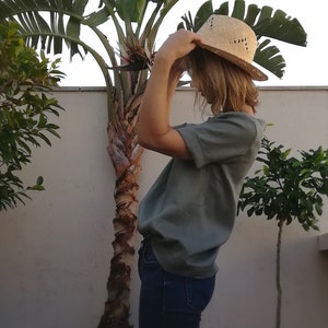 Boat neck short sleeve top, lightweight linen / linen t-shirt // CORNFLOWER