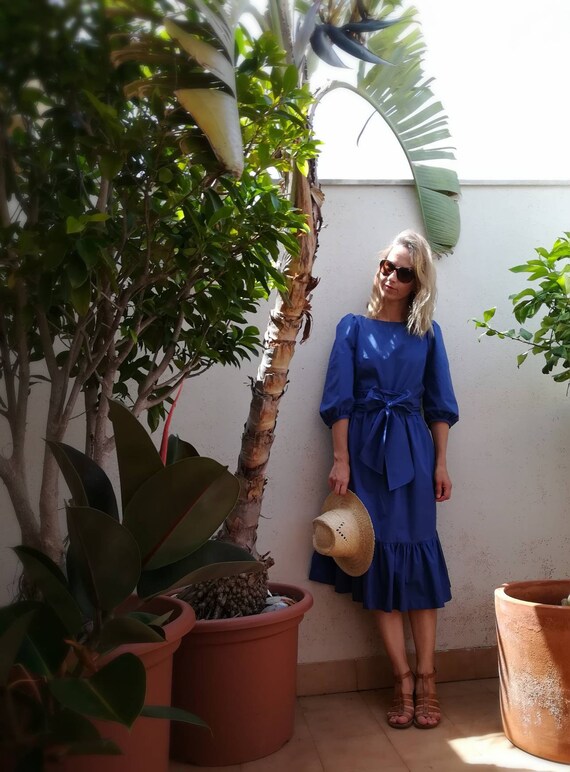 navy blue puff sleeve dress