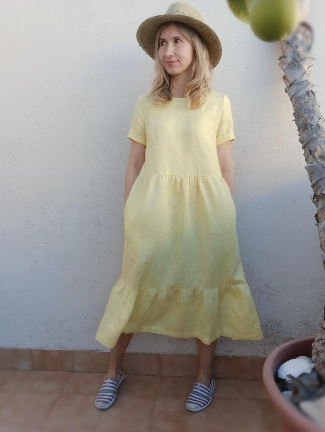Short-Sleeve Midi Dress, A-Line Style, Light Yellow, Pin-Tuck Detail With Side Pocket