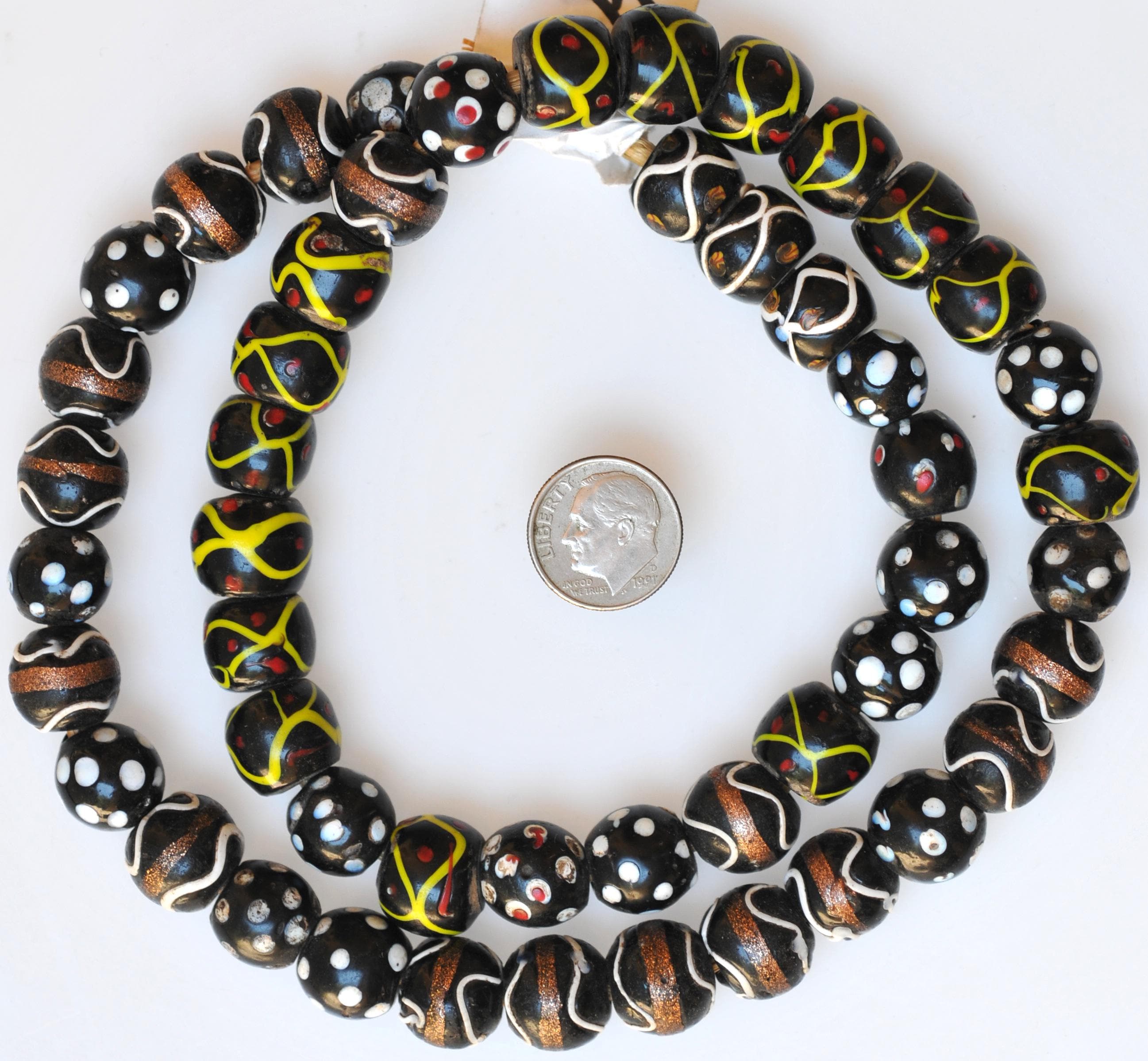 アンティークビーズ スカンク20個（1800〜1900年代） アンティーク