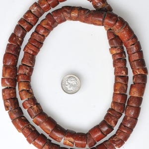 Filo da 28 pollici di grandi perle di bauxite tagliate antiche - Perle africane vintage - BAUX104