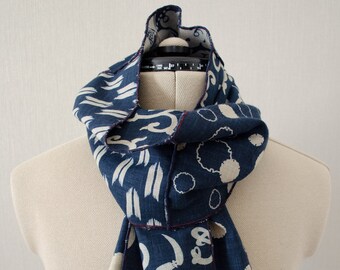 Japanese traditional pattern patchwork scarf dark blue/navy base with gray/light beige, red print, 100 % cotton, wave stitch edge