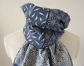 Japanese traditional pattern patchwork scarf dark blue/navy base with gray/light beige, red print, 100 % cotton, wave stitch edge