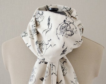 Japanese traditional fabric God of wind and Thunder patchwork scarf with wave edge 100% cotton, white, 和柄襟巻き