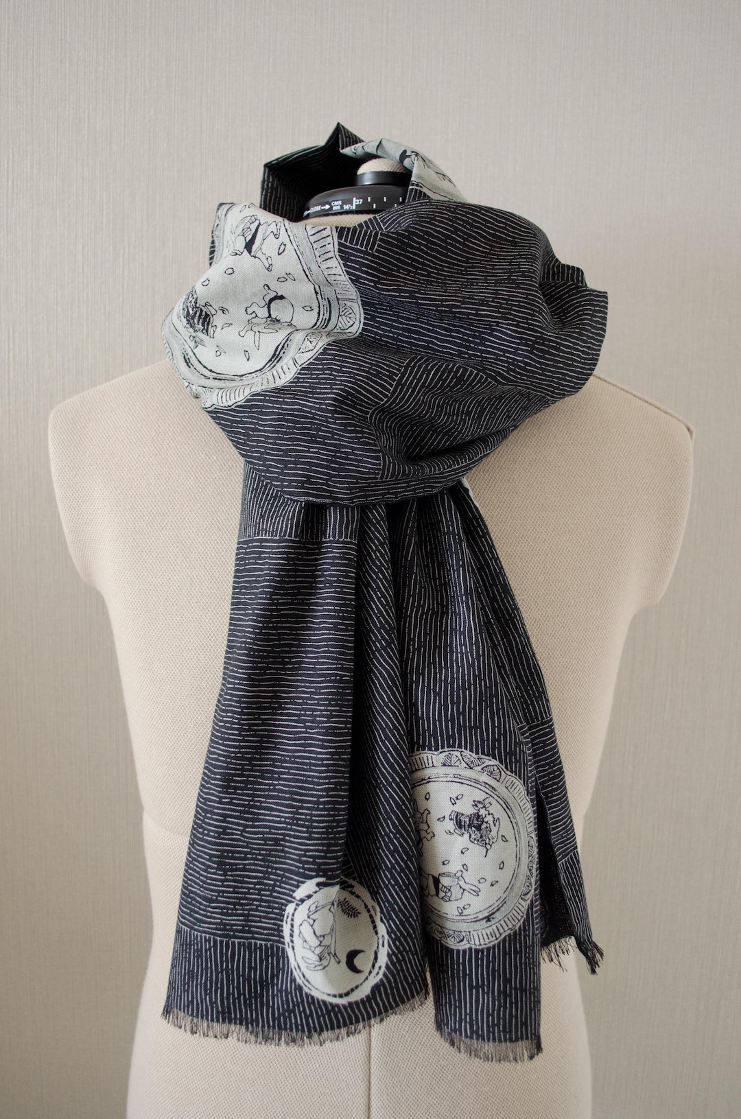 Japanese Traditional Pattern and Rabbits Print Patchwork Scarf Black ...