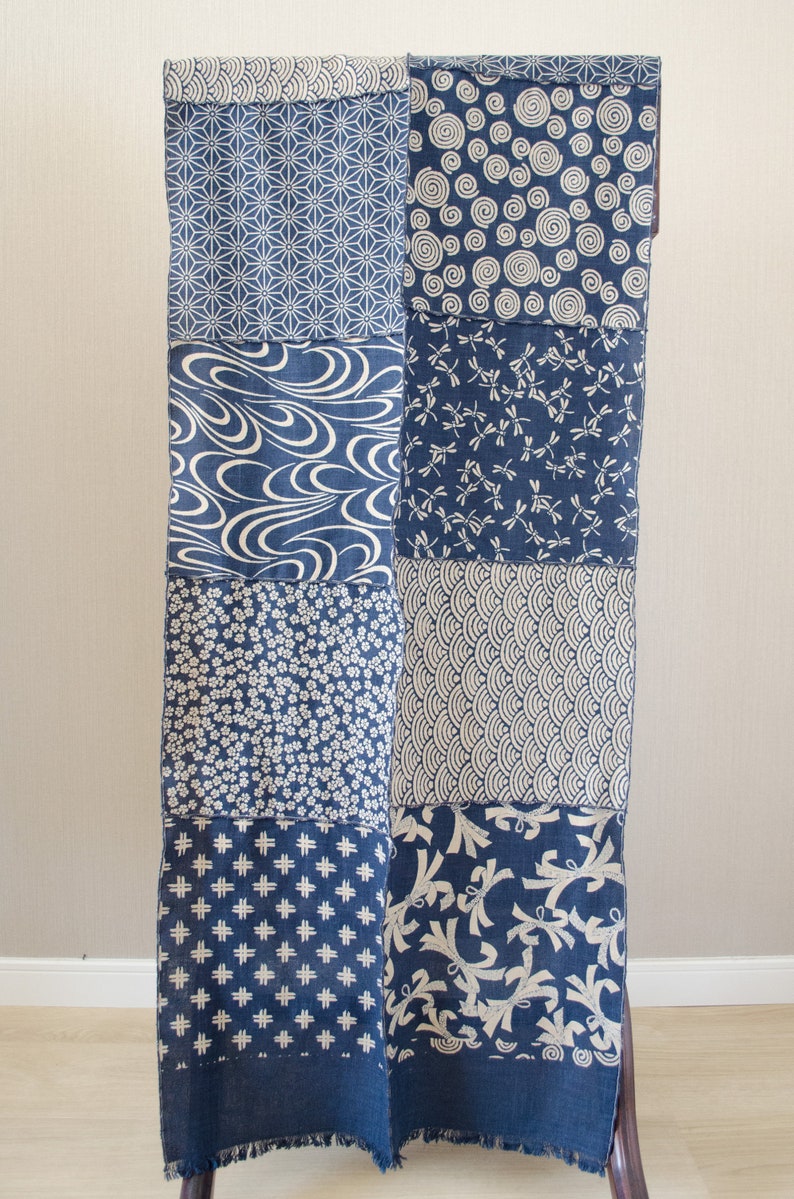 Japanese traditional pattern patchwork scarf dark blue/navy base with gray/light beige pattern, 100 % cotton, wave stitch edge,unisex, 和柄襟巻き zdjęcie 7