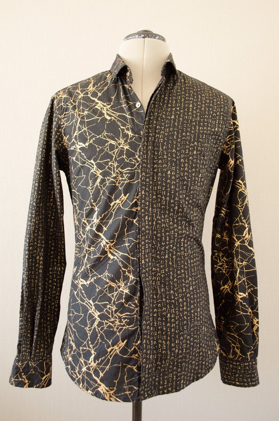 Chemise associant motif hiragana japonais et motif craquele japonais chemise ajustee decontractee a manches longues coton 100 taille 36 Etsy France