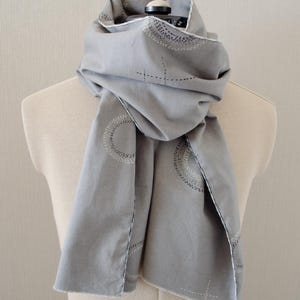 Japanese traditional fabric patchwork scarf with wave edge 100% cotton, concentric circle, dash line, gray background
