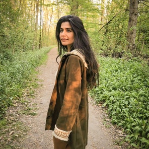 Wollmantel mit Rohseide Bordüren im Tribal Muster Blockprint Jacke BioBaumwolle Natur Nachhaltig Ethno Pagan Hochzeit Bild 1