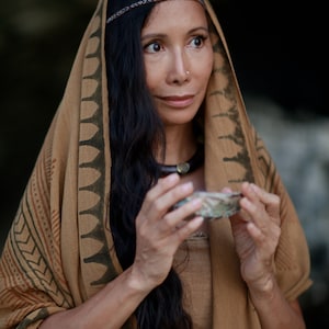 Tulasi Brauner Tribal Schal handblockbedruckte Stola