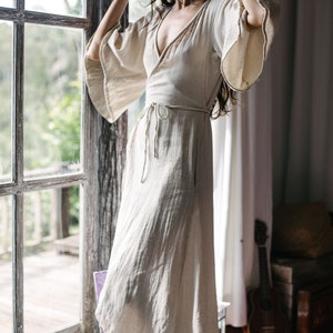 Langes Wickelkleid Handbedruckt met Taschen aus reiner Baumwolle afbeelding 3