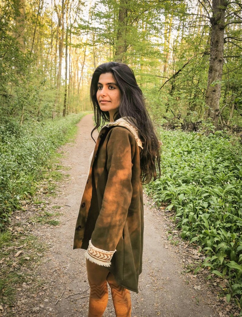 Wollmantel mit Rohseide Bordüren im Tribal Muster Blockprint Jacke BioBaumwolle Natur Nachhaltig Ethno Pagan Hochzeit Bild 1