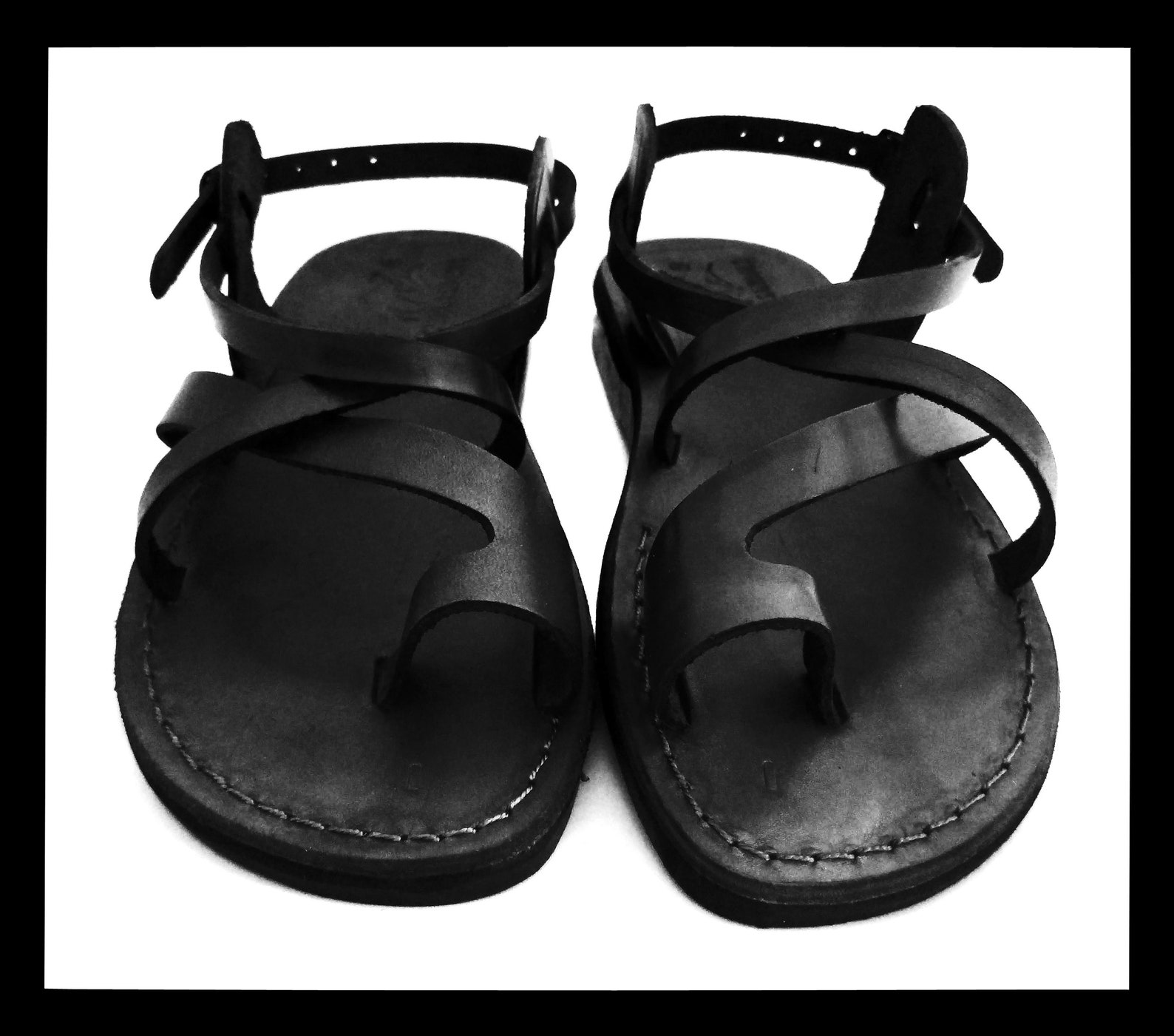 mens toe ring leather sandals