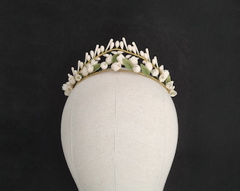 Bridal tiara with cold porcelain flowers and pistils, inspired by old Victorian wax crowns