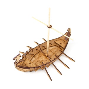 Drakkar Longship DnD Terrain, 28mm Scale for Dungeons & Dragons, Savage World, Frostgrave, Dungeon Master Gift, Tabletop Gamer Gift