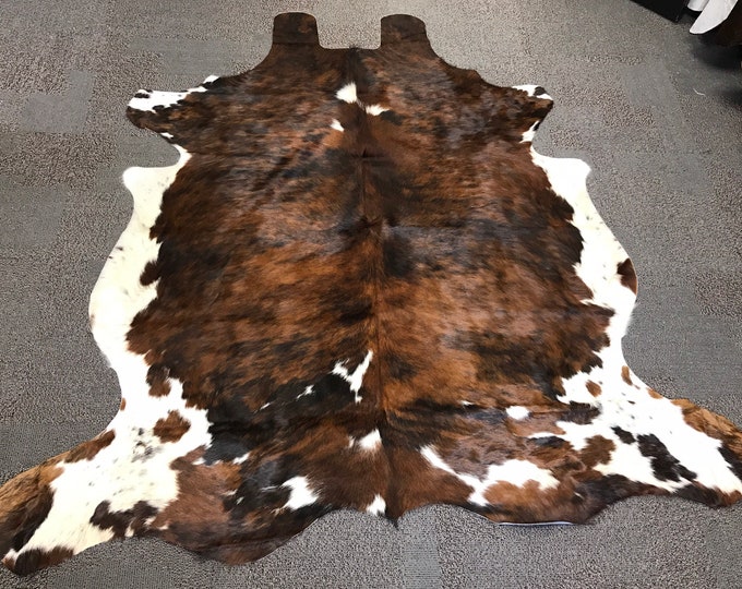 Cowhide Texas Store Inc. 210.8652720