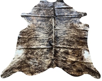 Brazilian Cowhide Rug: Brindle Pattern, Ethically Sourced (6-6.5ft)