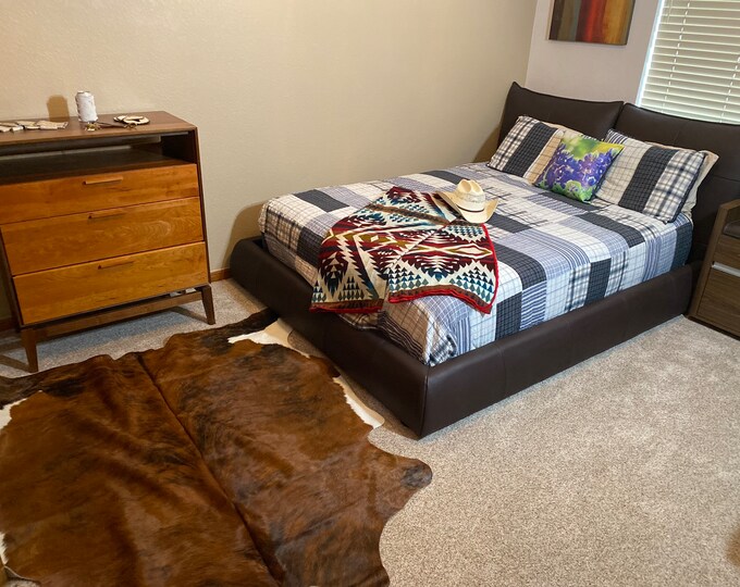 Cowhide Texas Store Inc