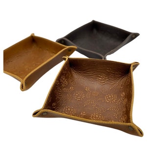 LEATHER Pattern Catchall Tray, Organizer, Desk Organizer, Office Gift, Leather Dish, Jewelry Tray