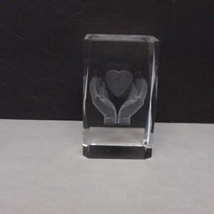 Loving Hands Open and Heart Crystal Glass Paperweight 3&quot; Tall 3-d Laser