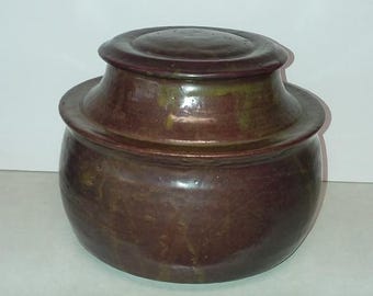 1998 Red Clay Pot with Lid Hand Crafted and Painted Pottery. N