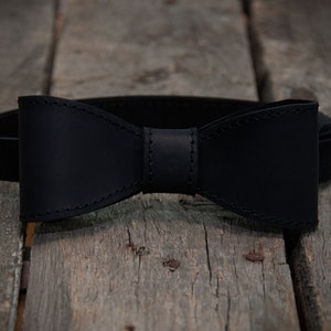 Black leather bow tie - Your Servant main image 1