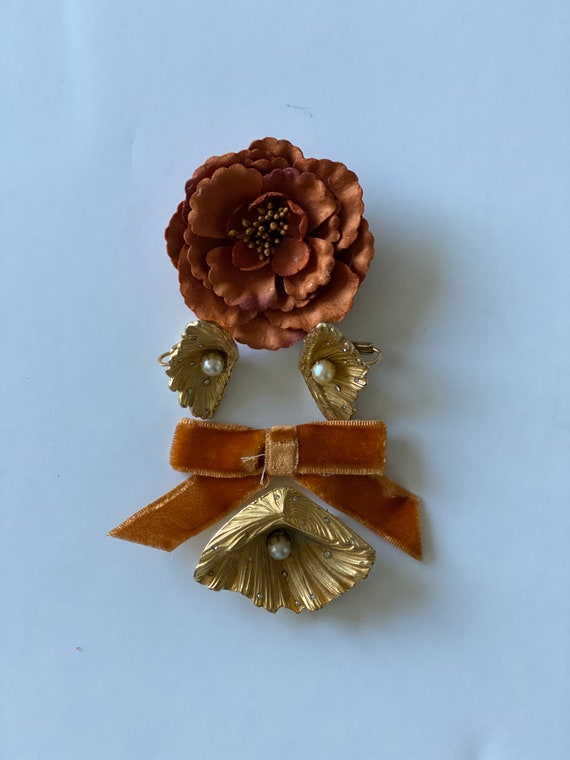 Mid Century Shell earrings and matching brooch.  E