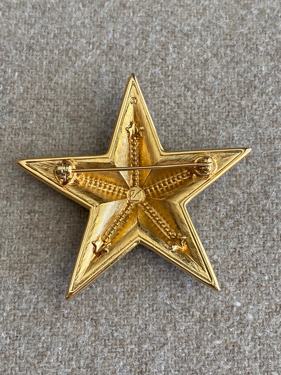 Gloria Vanderbilt faux diamond star brooch - image 2