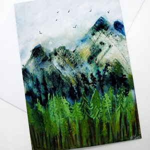 Carte de voeux Mountain Morning à partir d'illustrations originales d'aquarelle, forêt de pins, citation facultative, mat facultatif pour l'encadrement, 5 x 7 pouces