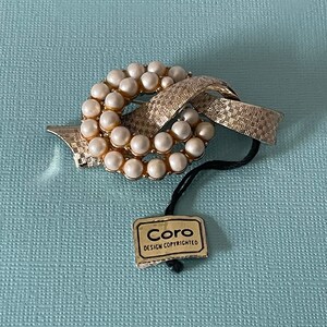 Vintage signed Coro, faux pearl brooch with orignal tag, Coro pin, faux pearl brooch, designer brooch, signed Coro, Coro pin image 3