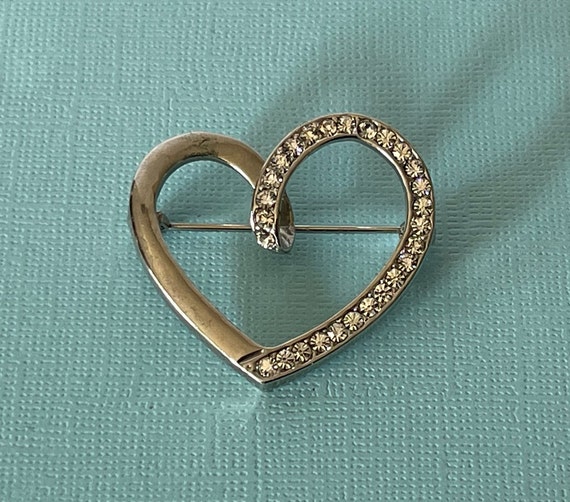 Vintage heart brooch, rhinestone heart pin, Valen… - image 3
