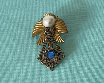 Vintage antique angel rhinestone brooch, faux pearl angel brooch, blue rhinestone angle lapel pin, angel with halo lapel pin blue angel pin