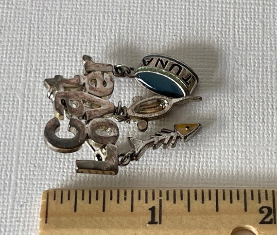 Vintage cat lover pin, cat pin, cat brooch, rescu… - image 5